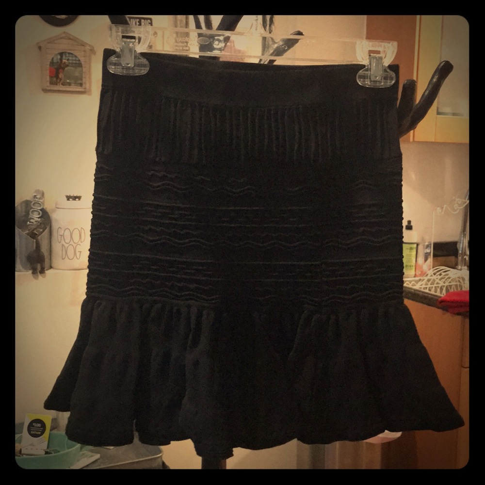 Super cute bodycon skirt with ruffle flare